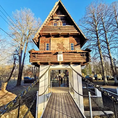 Historic Bridge Tower Campingplatz Lagedi